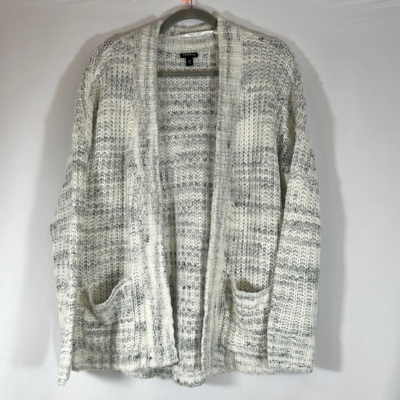 Torrid White & Grey Knit Cocoon Cardigan - Picture 4 of 10